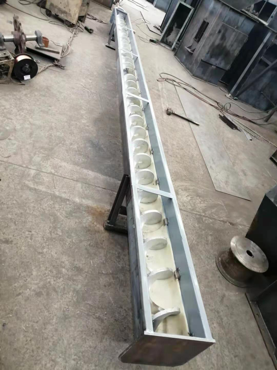 無軸螺旋輸送機(jī)現(xiàn)場案例